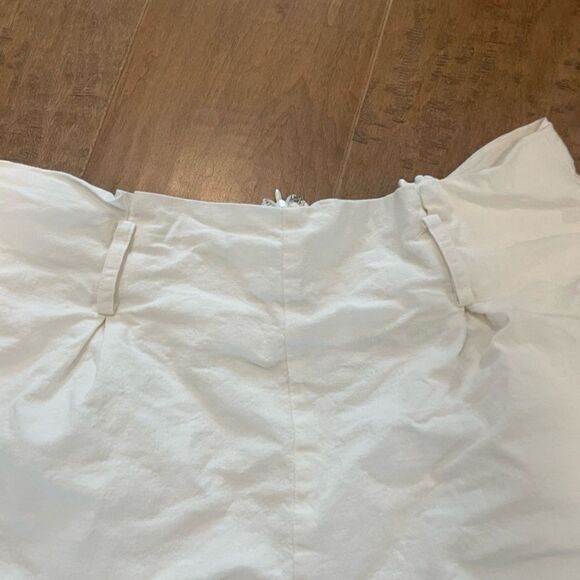 Tularosa linen shorts - Picture 2 of 3